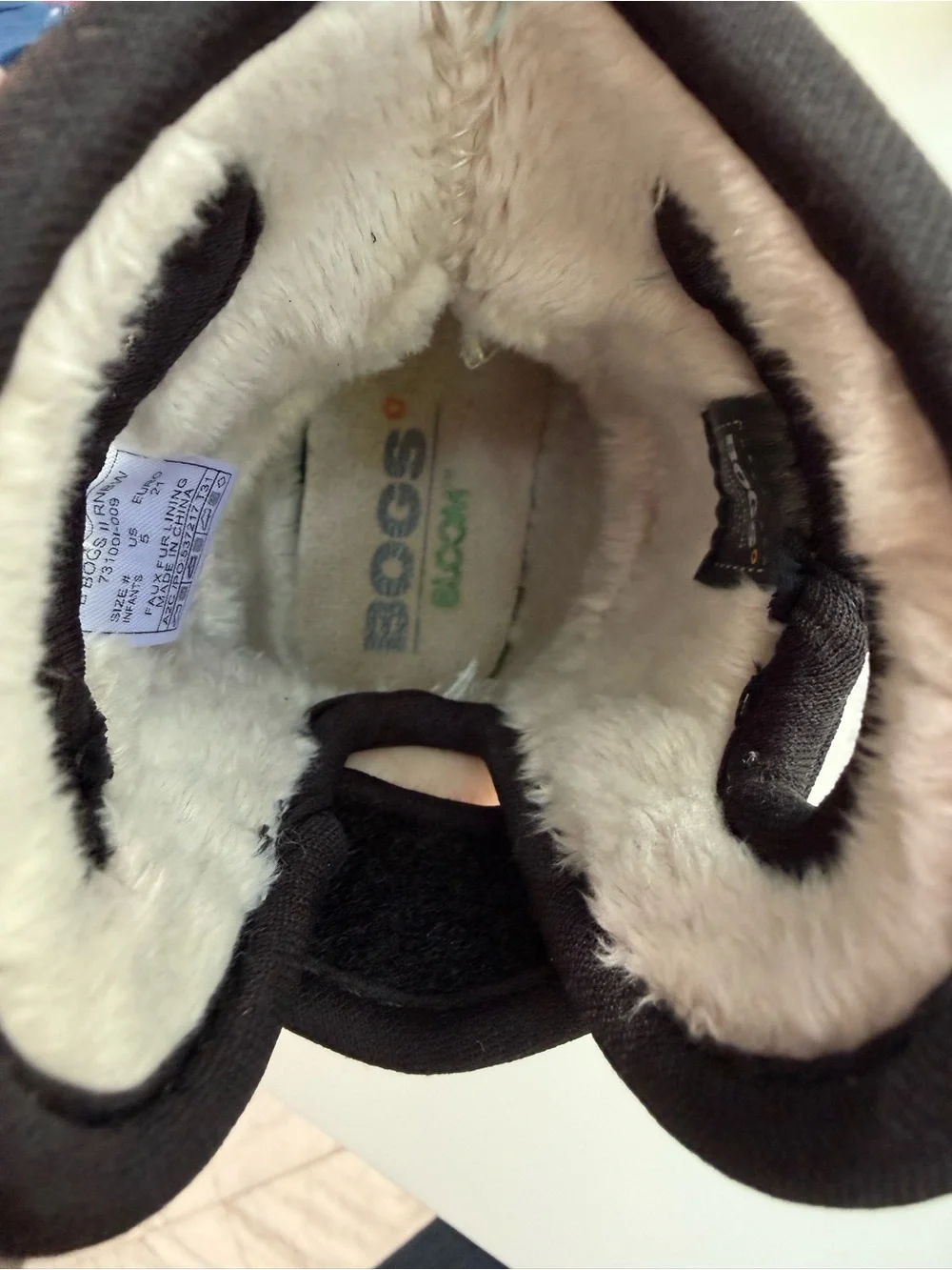 Bogs Baby II Rainbow Snow Boots Rain Boots Sz 5 Baby Waterproof Faux Fur Lined